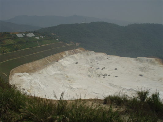 高岭土尾矿有什么用（高岭土原矿）