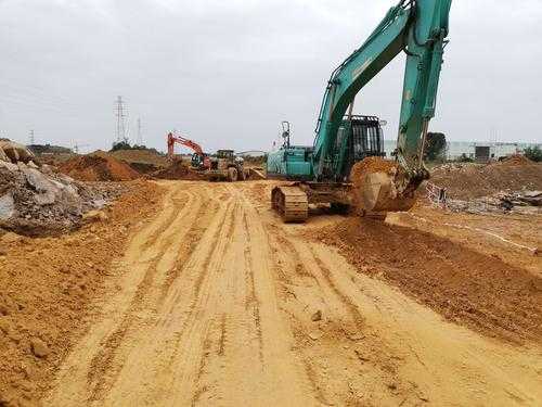 挖机坑土方是什么意思（平整场地,挖一般土方,挖沟槽土方,挖机坑土方的区别?）