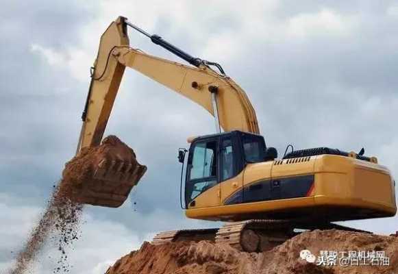 工地挖机师傅什么要求（工地挖机师傅多少钱一个月）