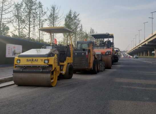 道路建设要什么设备（道路设施建设）