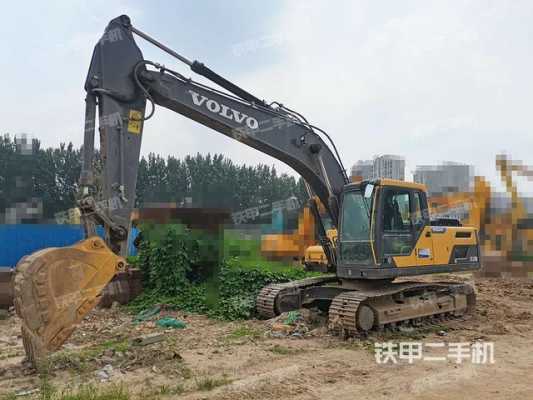 VOLVOEC200D配什么锤合适（沃尔沃ec200d挖机口碑）