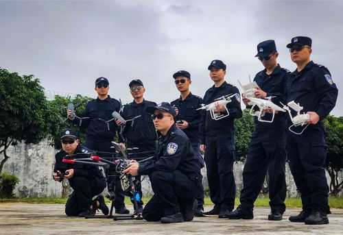 特警动无人机是做什么用呢（特警队无人机）