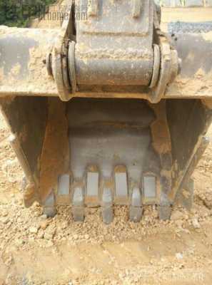 补挖机斗用什么钢（挖掘机挖斗加固最佳焊法图）